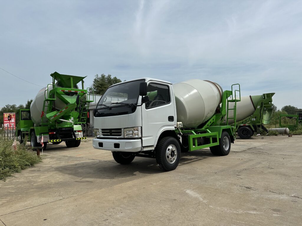 Dongfeng Dolika Small Concrete Mixer Truck: Efficient and Reliable Solution for Small Construction Projects